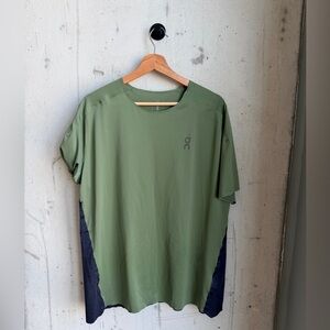 On Running Top Green / Gray